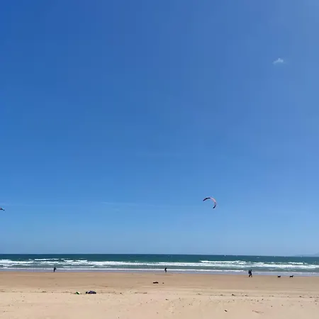 Katt Y El Mar דירה לרדו