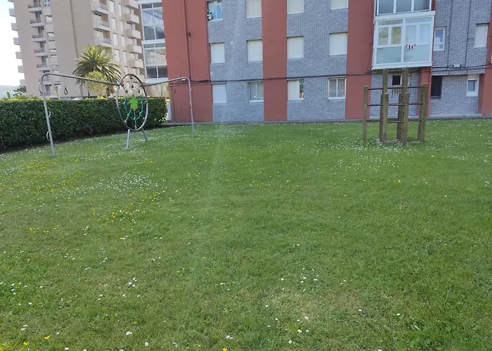 Katt Y El Mar * לרדו